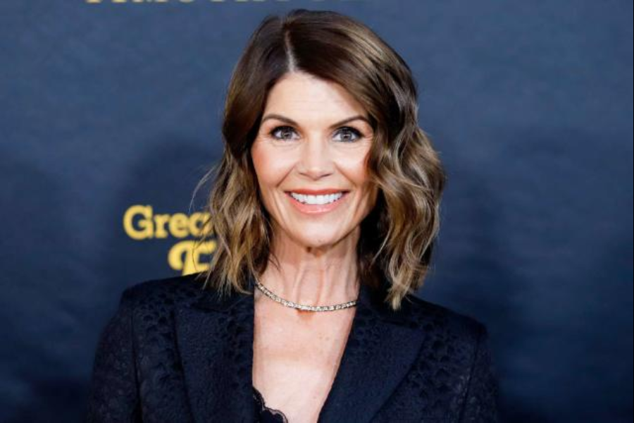 lori loughlin net worth